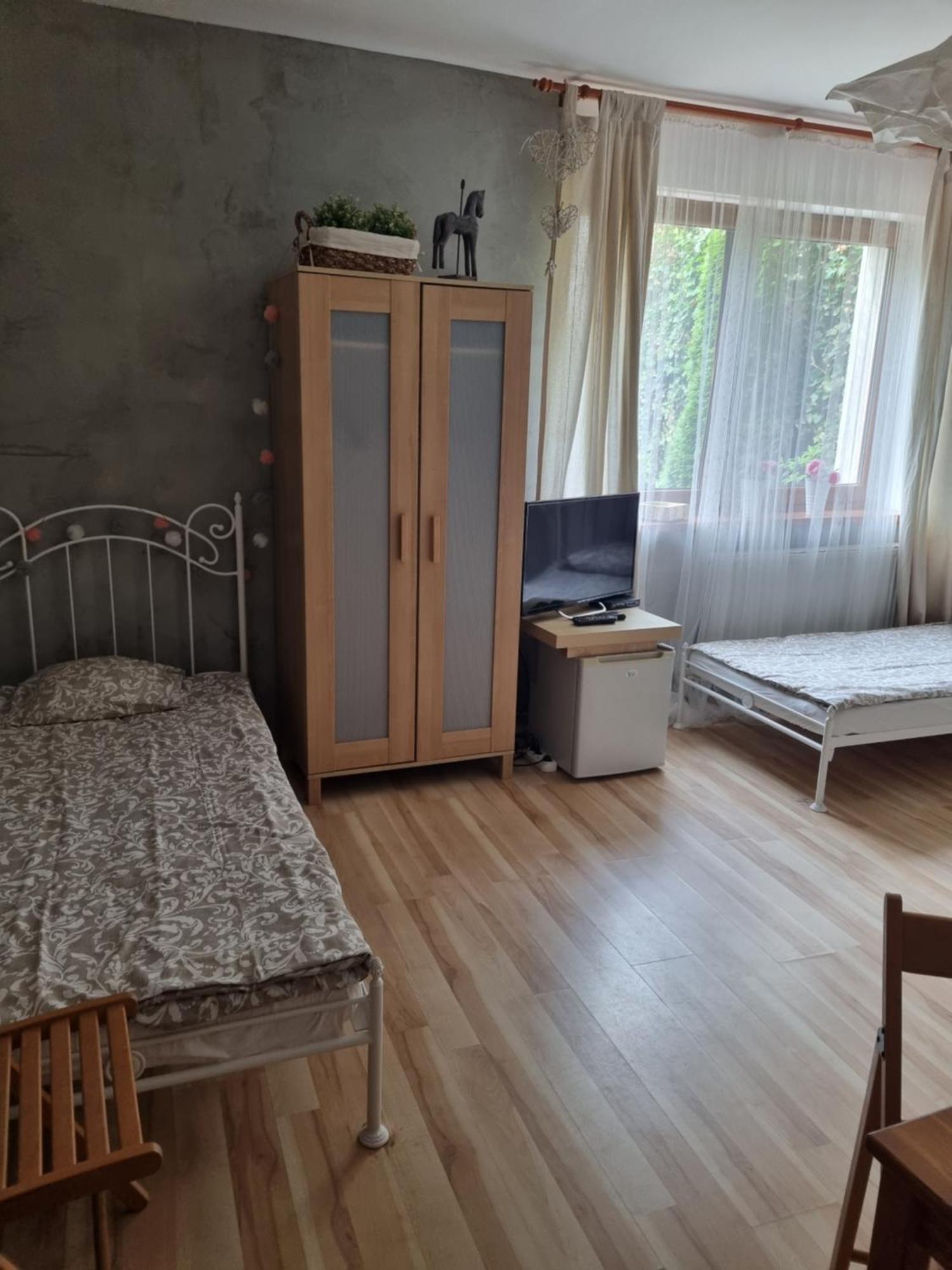 Cicha 1a Przy Plazy Проживання в сім'ї Мендзиздроє